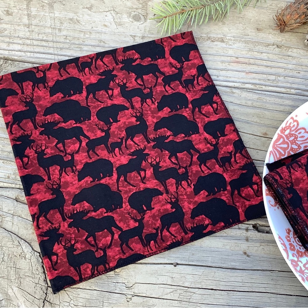 4 Christmas Theme Table Napkins Country Cloth napkins Red Black Napkins